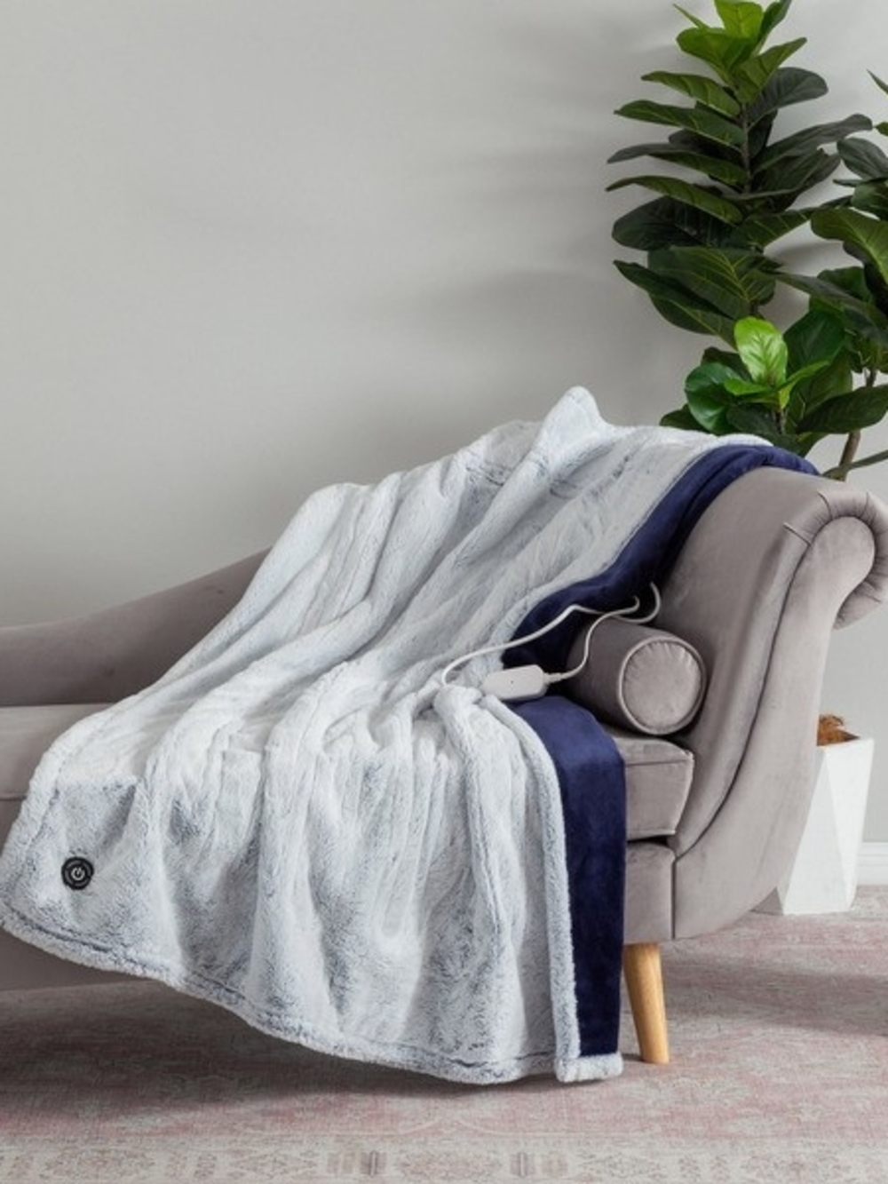Electric Plush Throw Blanket - White and Navy